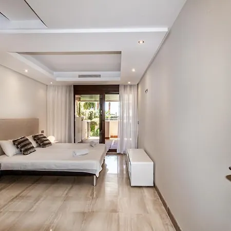 Apartment Frontline Luxe Apt In Bahia De La Plata Rdr214