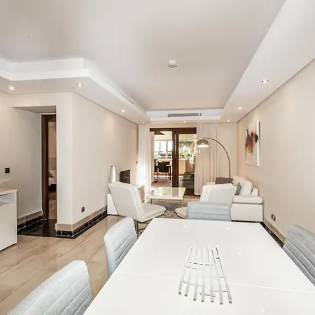 Apartment Frontline Luxe Apt In Bahia De La Plata Rdr214 Estepona